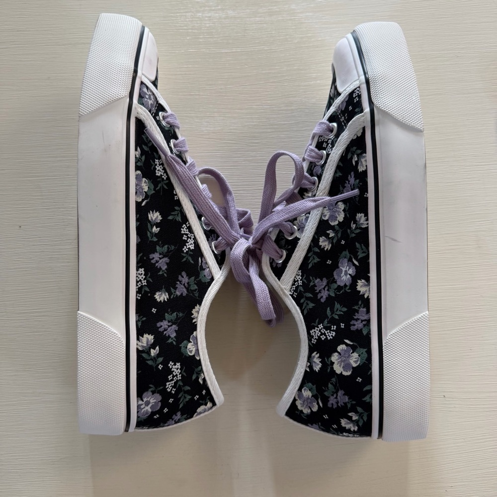 Hey Girl by Corkys Sneaker Canvas Floral Shoes - Picture 5 of 9